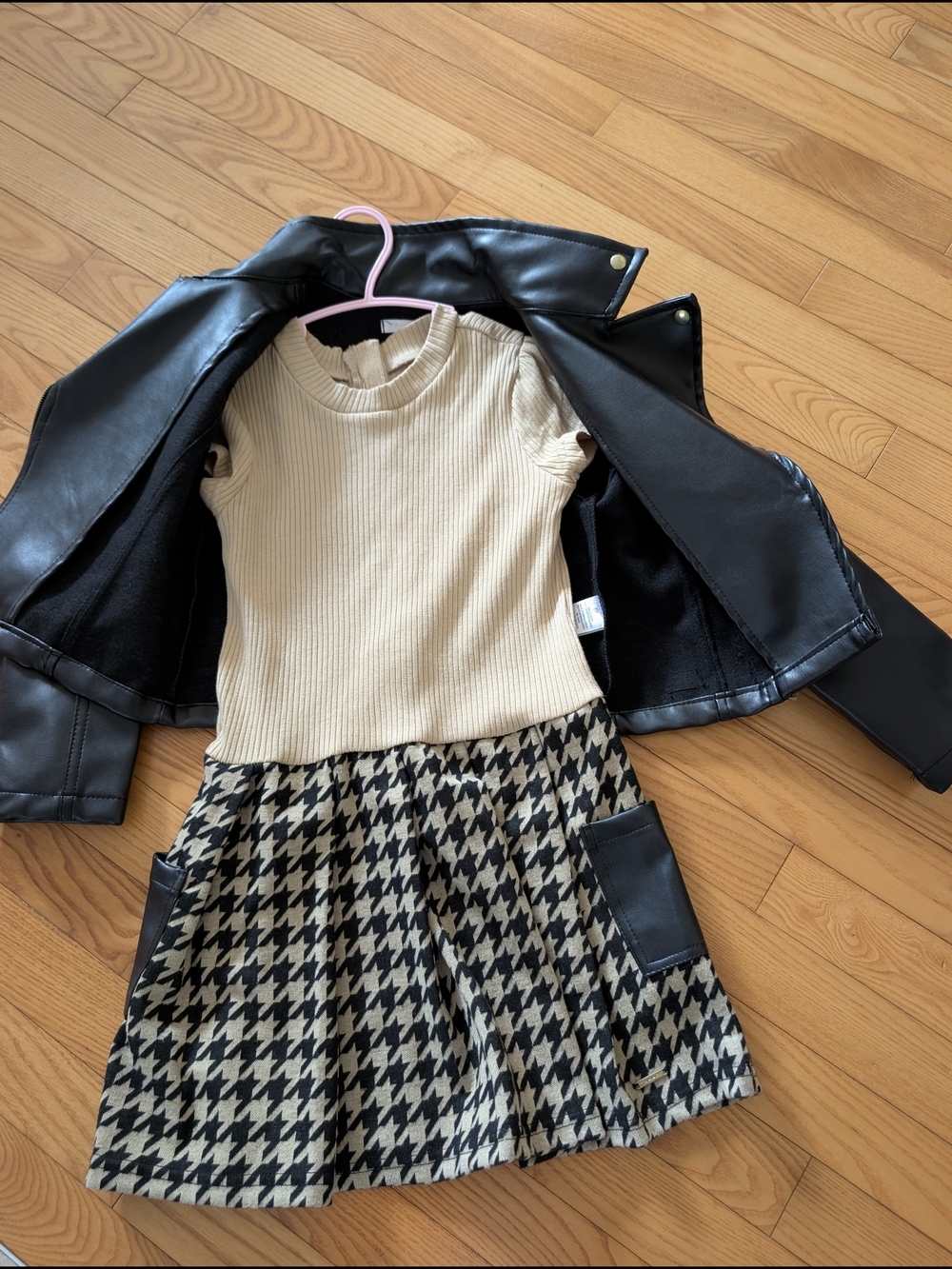 Girls Houndstooth Skirt & Beige Ribbed Top Outfit